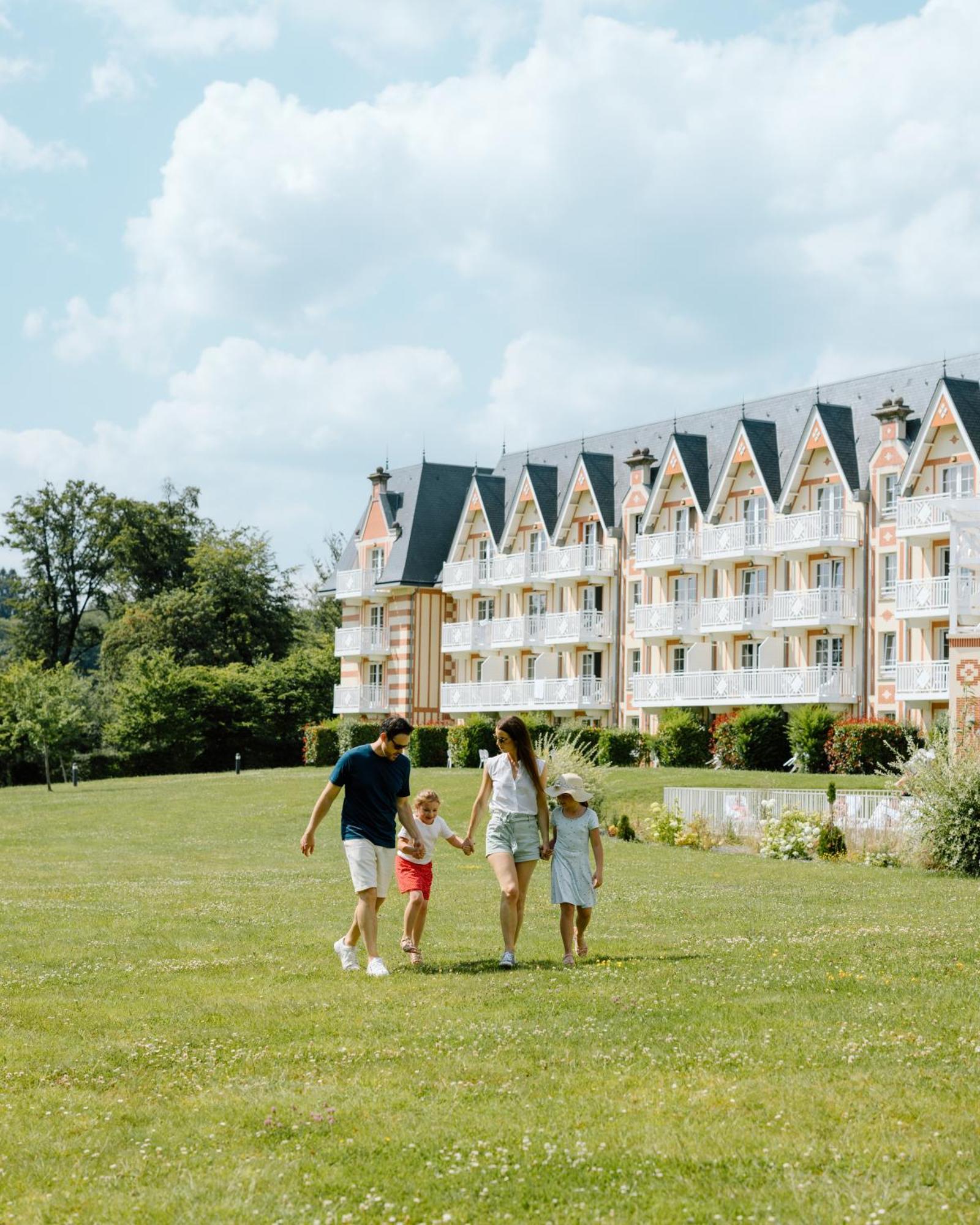 Bagnoles de l'Orne Normandie Residence B'O Cottage - B'O Resort Thermal & Spa מראה חיצוני תמונה