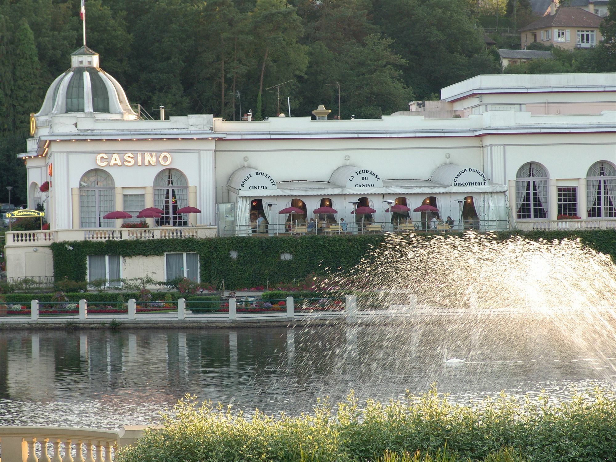 Bagnoles de l'Orne Normandie Residence B'O Cottage - B'O Resort Thermal & Spa מראה חיצוני תמונה